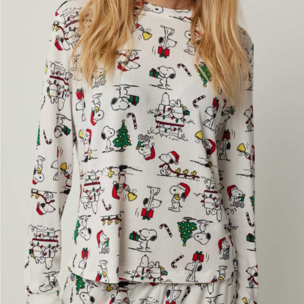 Peanuts Snoopy Christmas Two Piece Set Pajamas